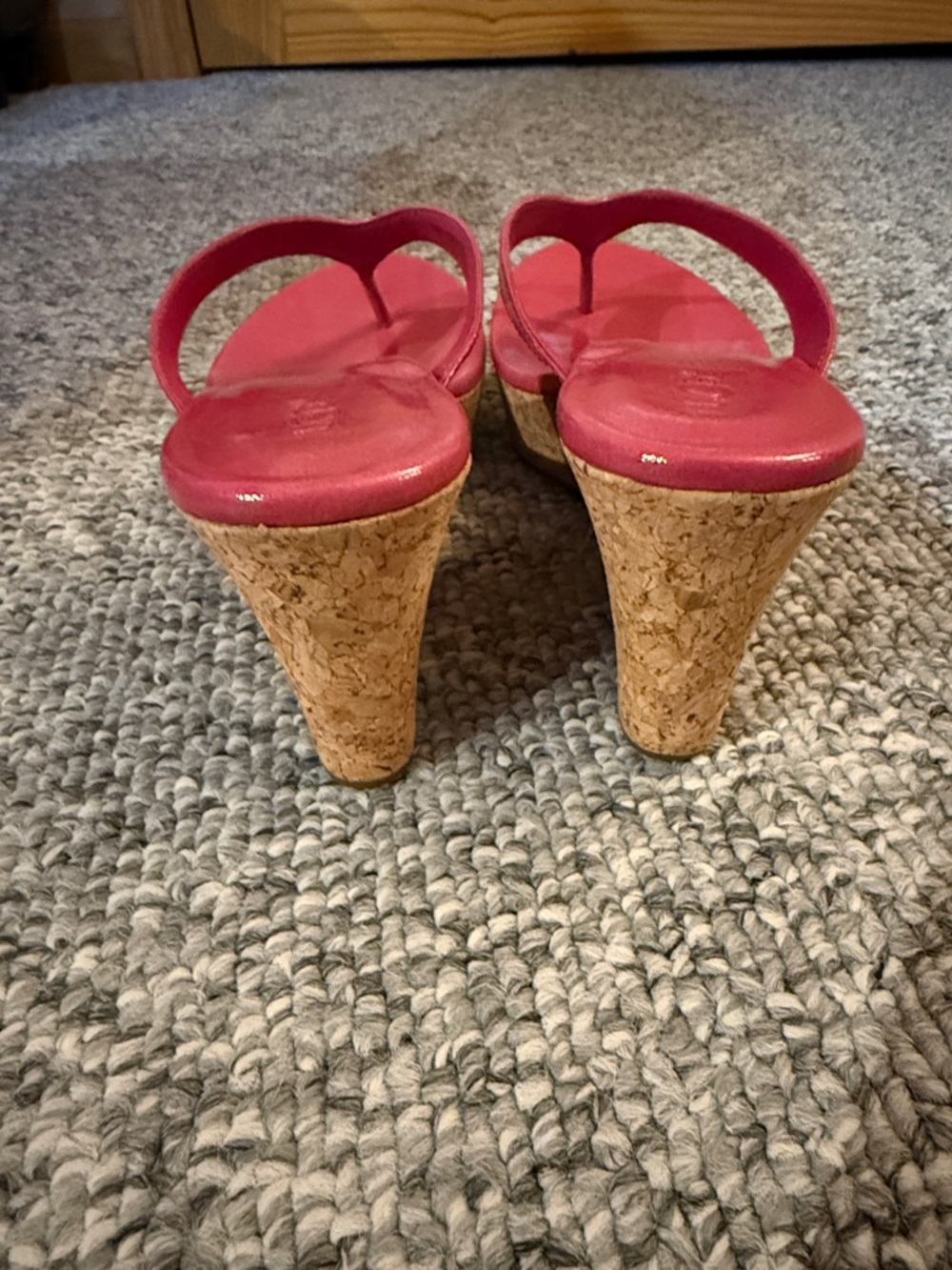 UGG Nastassia Hot Pink Cork Wedge Flip Flops Size 8 NWOT - Picture 5 of 6